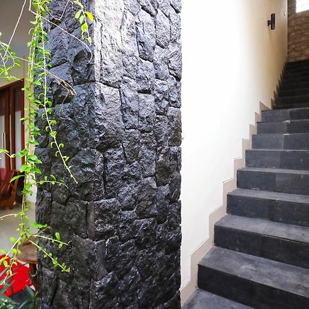 D'Astri Guesthouse Sanur Redpartner Denpasar Eksteriør billede