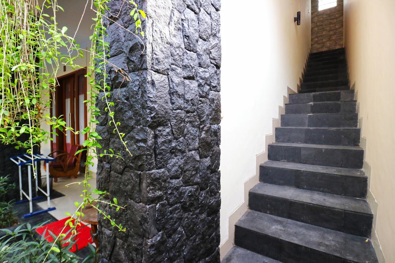 D'Astri Guesthouse Sanur Redpartner Denpasar Eksteriør billede